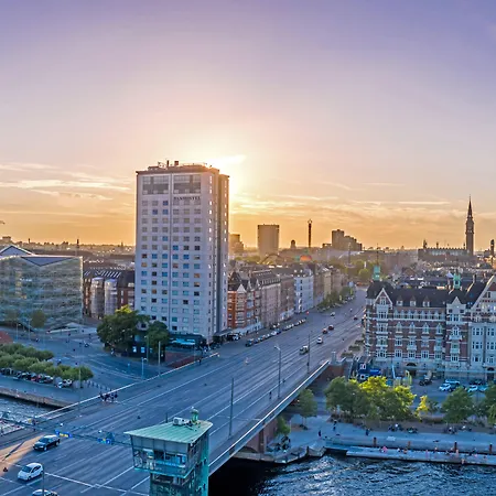 Danhostel & Hostal *