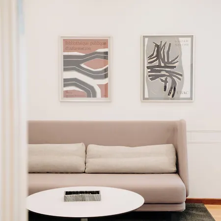 Hostal Danhostel & *