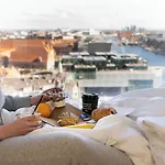 Danhostel & *
